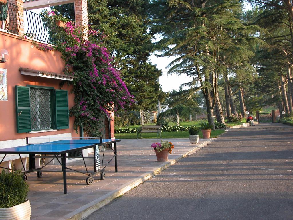 Vigna Licia Apartment Pomezia Exterior foto
